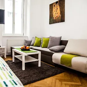 https://city-apartment-1100.vienna-besthotels.com